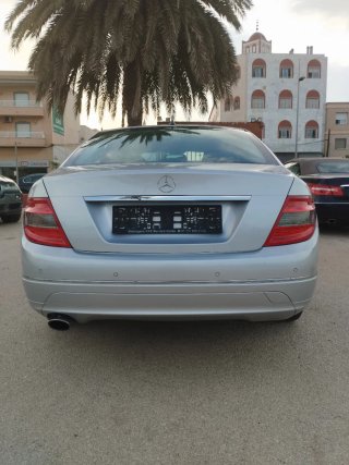 Mercedes-Benz Clase C 2010