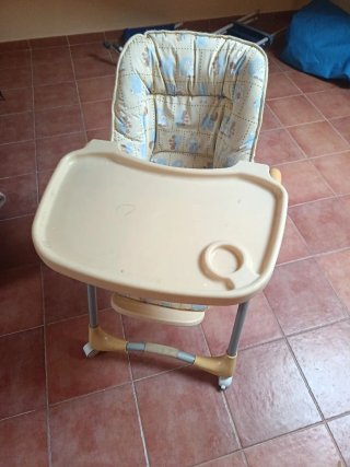 Trona para bebé con bandeja