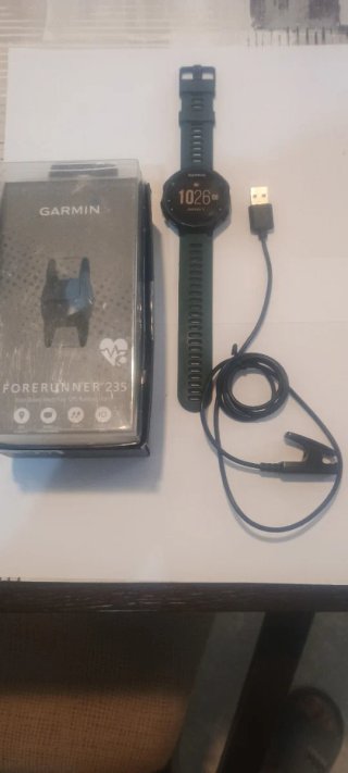 Reloj Garmin Forerunner 235