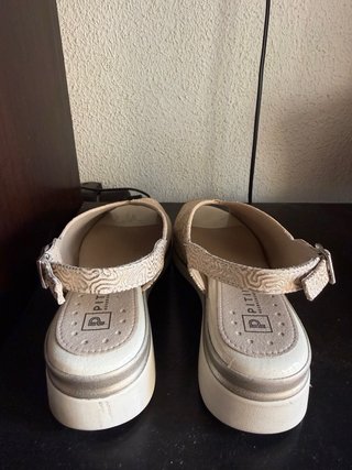 Sandalias Pitillos Beige