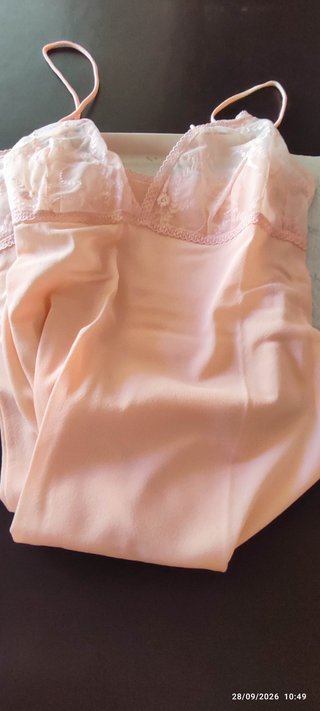 Sottoveste in raso con pizzo