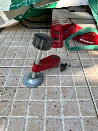 Máquina de cortar madera Einhell TH-MS 2112