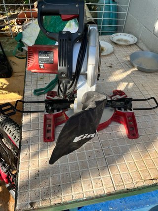 Máquina de cortar madera Einhell TH-MS 2112