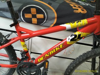 bicicleta de montaña de 24". Poco uso
