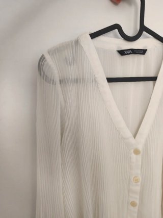 Blusa Fluida con Tablillas Zara 38-40