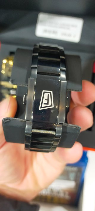 Reloj Festina Cronógrafo Negro y Dorado