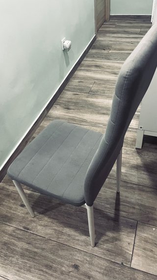 Conjunto de 6 sillas de salón.