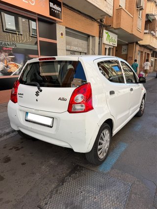 Suzuki Alto 2011