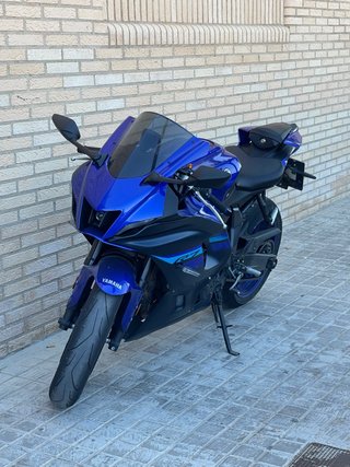 Yamaha R7 2024 A2