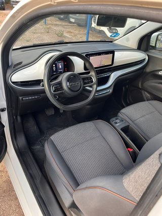FIAT E500 ICON3 320