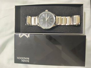 Reloj Mark Maddox Plateado y Negro