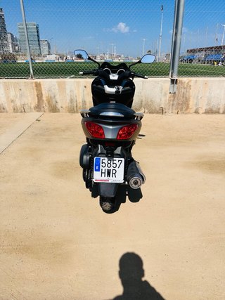 Yamaha X-Max 250