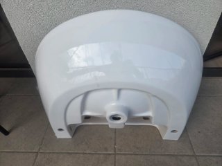Lavabo de cerámica blanco
