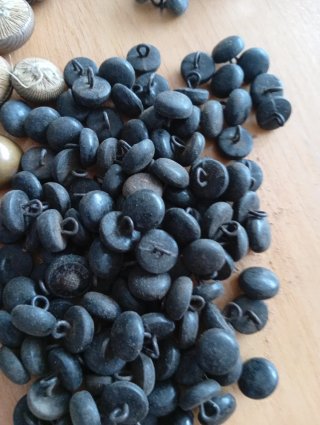 Lote de botones antiguos variados
