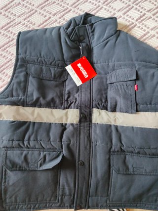 Ropa de trabajo reflectante  Marca Velilla