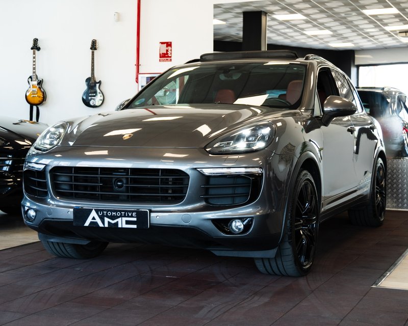 Porsche Cayenne S E-Hybrid (92AAE1) 2015