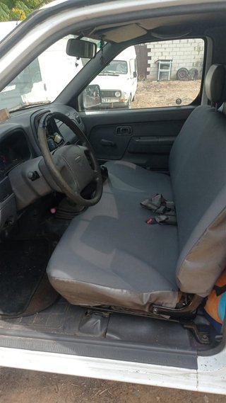 Nissan Pick-up 2.5