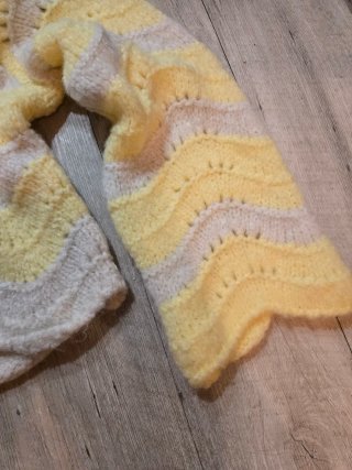 Casaco de malha Naftalina bege e amarelo