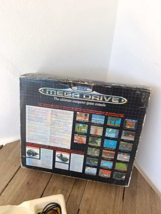 Sega Mega Drive caja manual original al videoconso