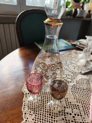 Set Bottiglia e 2 piccoli bicchieri Vintage