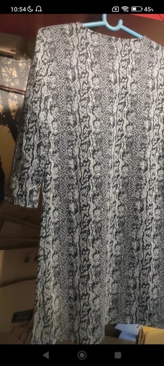 Vestido M estampado serpiente Stradivarius
