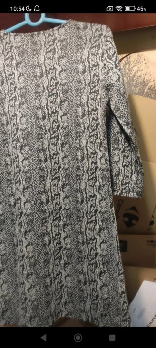 Vestido M estampado serpiente Stradivarius