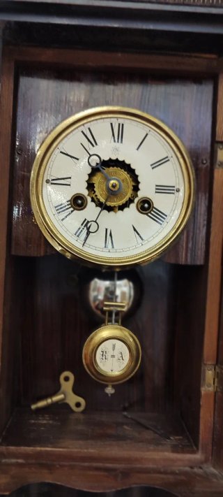 Reloj de pared Schramberg con péndulo