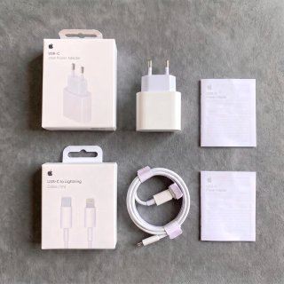 Pack: Adaptador 20W y Cable USB-C a Lightning