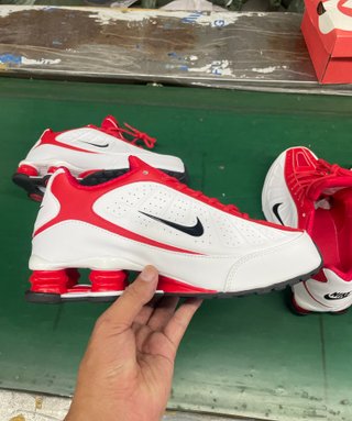 Nike Shox R4 Naranja Negro Talla 42