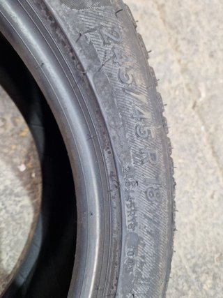 1 neumático Michelin CrossClimate+ 245/45 R18 100Y