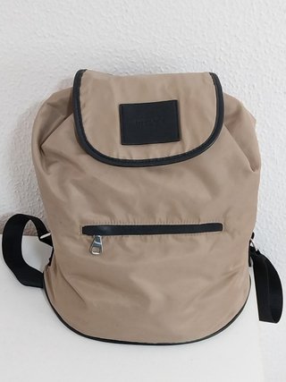 Mochila Uterqüe Nailon y Piel