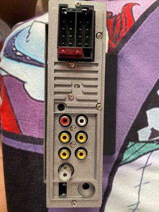 Radio de coche con pantalla y mando de volante