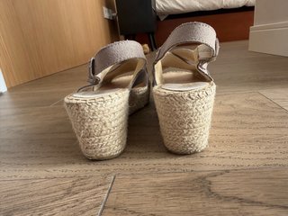 Sandalias Casa Hernanz Nude/Grisáceo