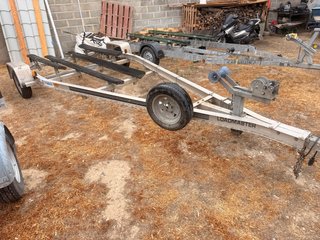 Remolque para Barco de Aluminio 750kg 6m largo 240
