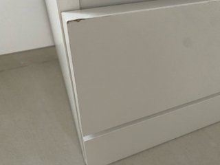 Cómoda STORKLINTA IKEA Blanca + cristal blaco