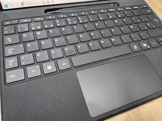 Microsoft Surface Pro Flex Keyboard con Slim Pen