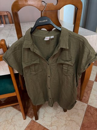 Blusa premamá Prenatal Talla L verde militar