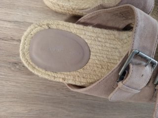 Sandalias planas rosa