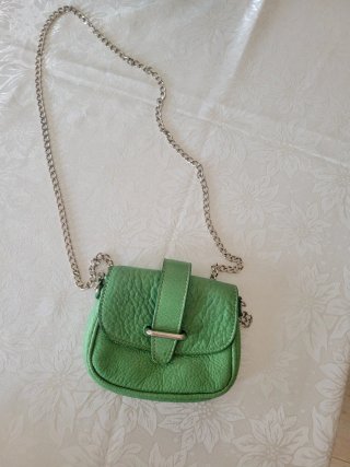 Bolso pequeño bandolera cuero verde