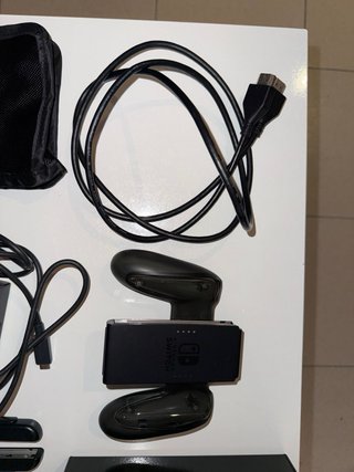 Lote Nintendo Switch + Juegos + Accesorios