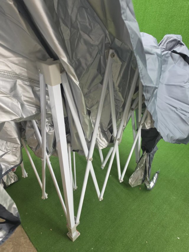 Carpa Plegable 3x3m con Paredes.