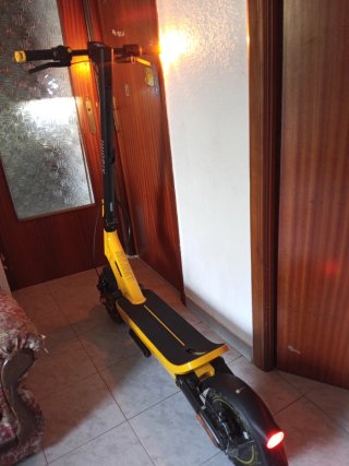 Xiaomi Electric Scooter 6 Ultra Amarillo