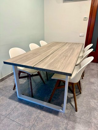 Mesa comedor Tranebo madera y metal