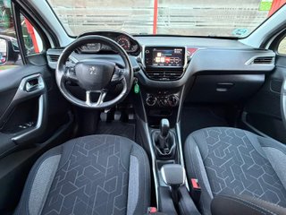 Peugeot 2008 1.2- 82 Style 5p