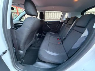 Peugeot 2008 1.2- 82 Style 5p