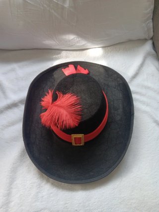 Sombrero Infantil Negro y Rojo