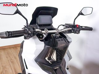 HONDA X-ADV 750 GRAVEL