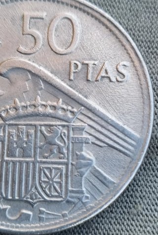 3 Monedas 50 Pesetas 1957 fallos descentrada