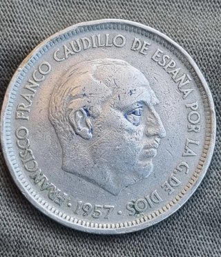 3 Monedas 50 Pesetas 1957 fallos descentrada