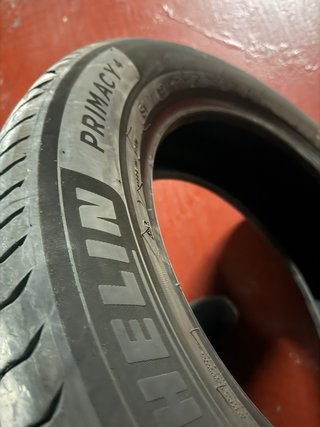 215/60 R17 96H Michelin